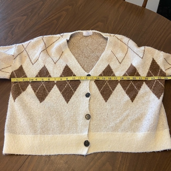 Oak+Fort Women's  Oatmeal/
Brown Size Medium Argyle Cardigan Sweater - Picture 5 of 10